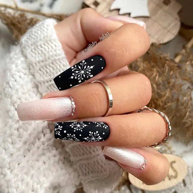 Black and Pink Winter Nails