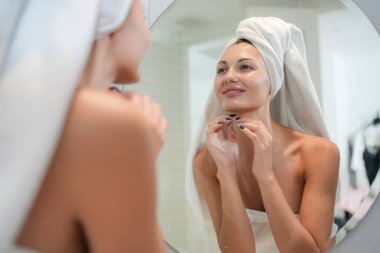 Basic 5-Step Morning Skincare Routine For Glowing Skin