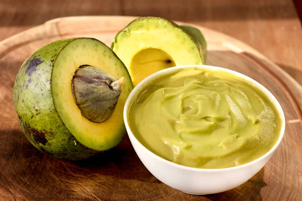 avocado and banana mask