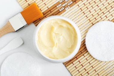 DIY moisturizing hair masks, best leave-in conditioners and sulfate-free shampoos for 4C hair care.
