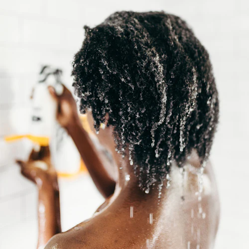 Nourish and Cleanse: How to Wash 4C Hair Without Shampoo