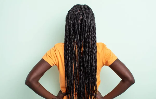 Incorporating LOC in protective styling and Low-manipulation hairstyles
