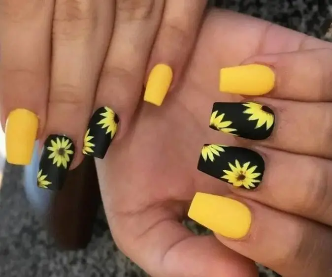 Bright summer nails