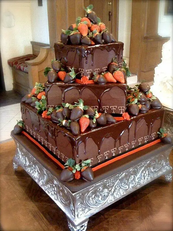 chocolate wedding cake 31