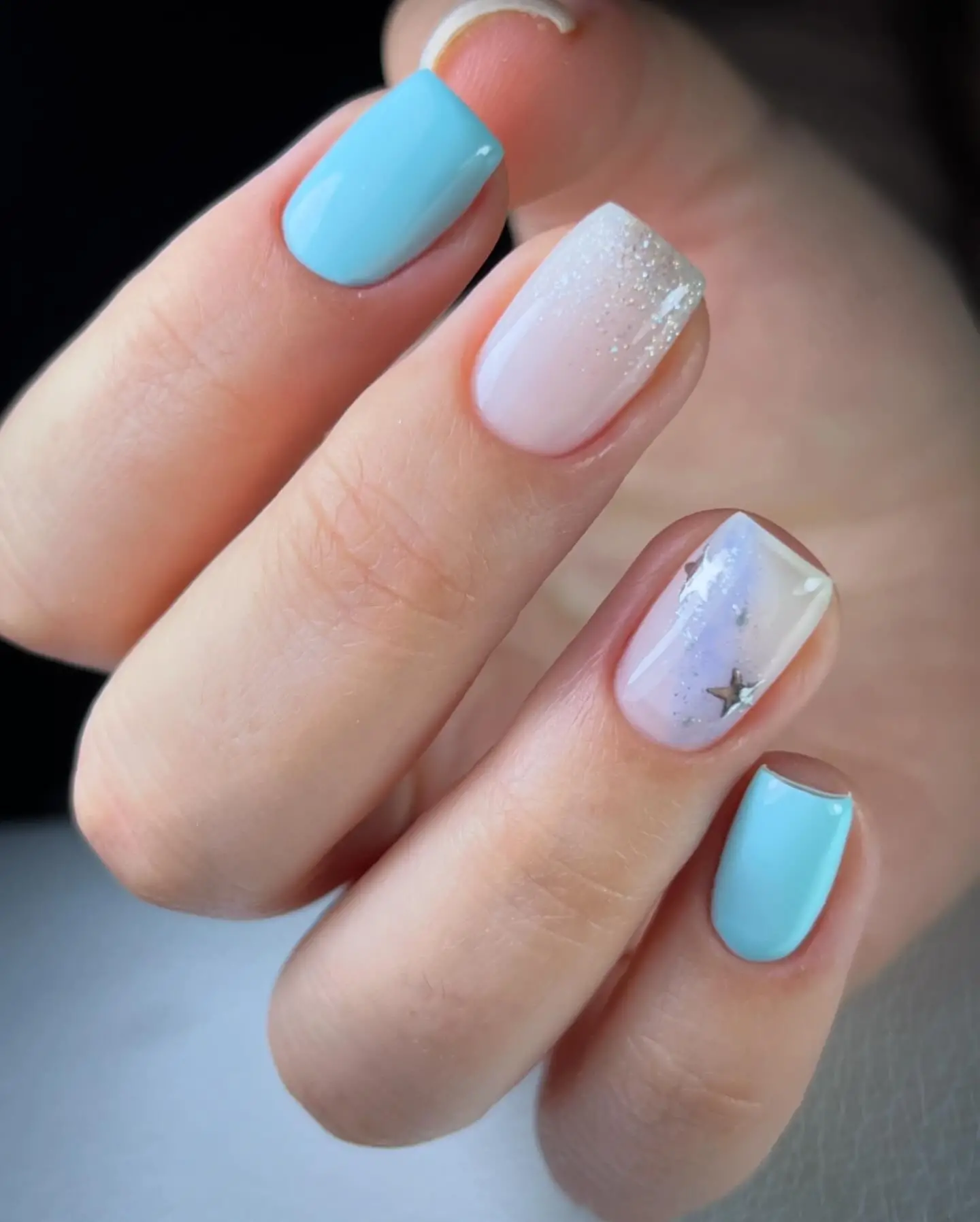 Wedding guest nails