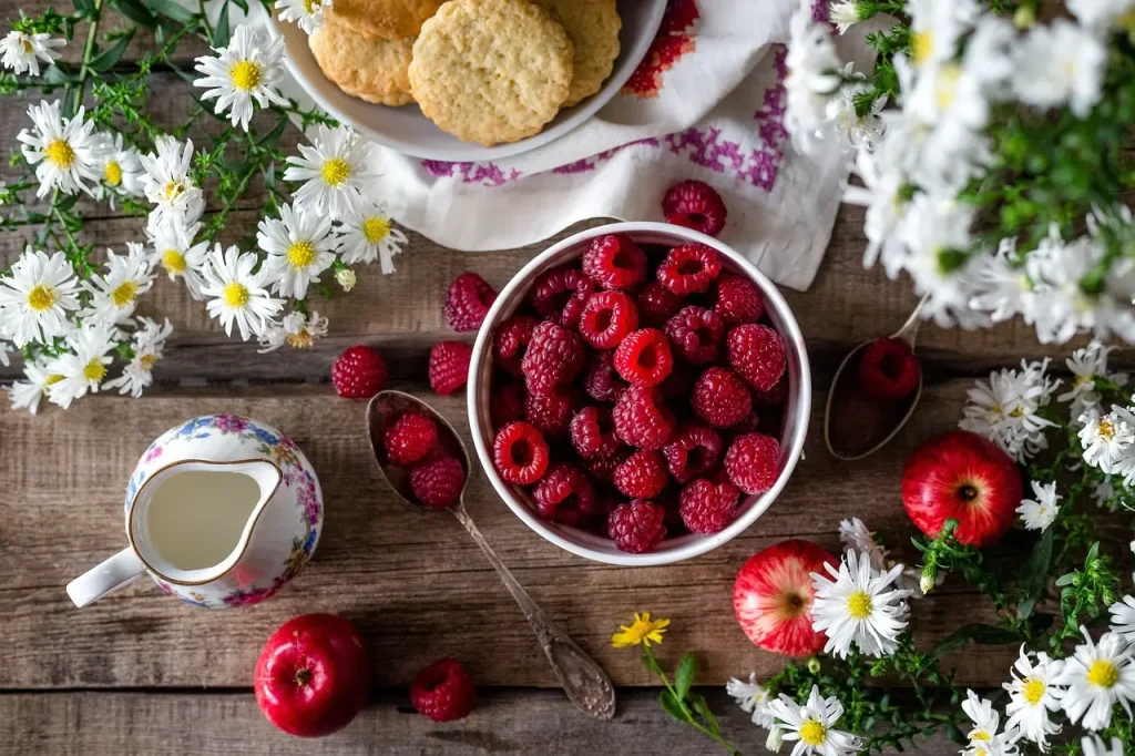 raspberries 2023404 1280