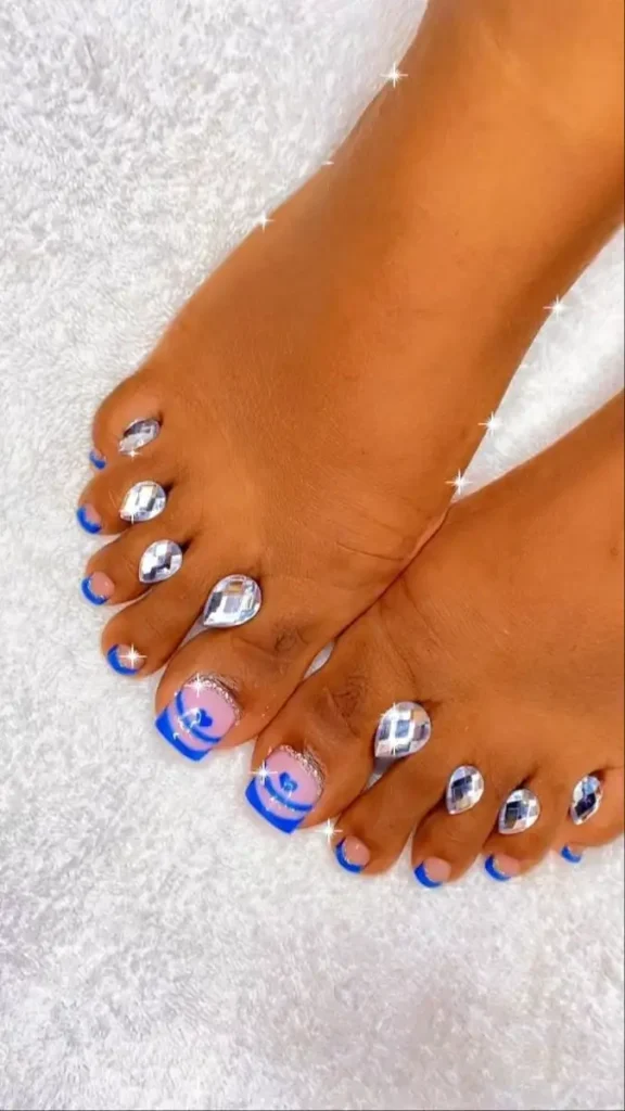 summer toe nails 31