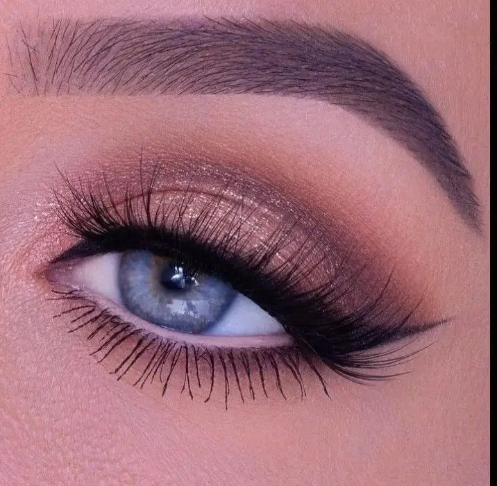 Gorgeous wedding makeup looks for blue eyes