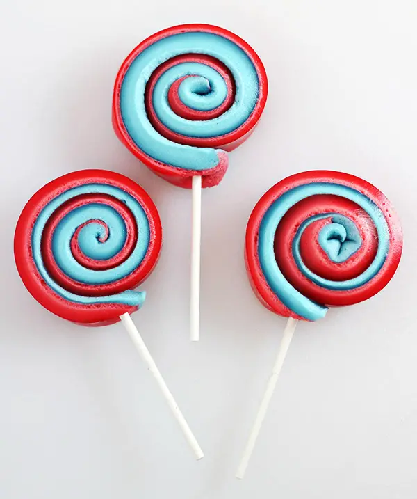 4th of July Marshmallow Pinwheels 1b