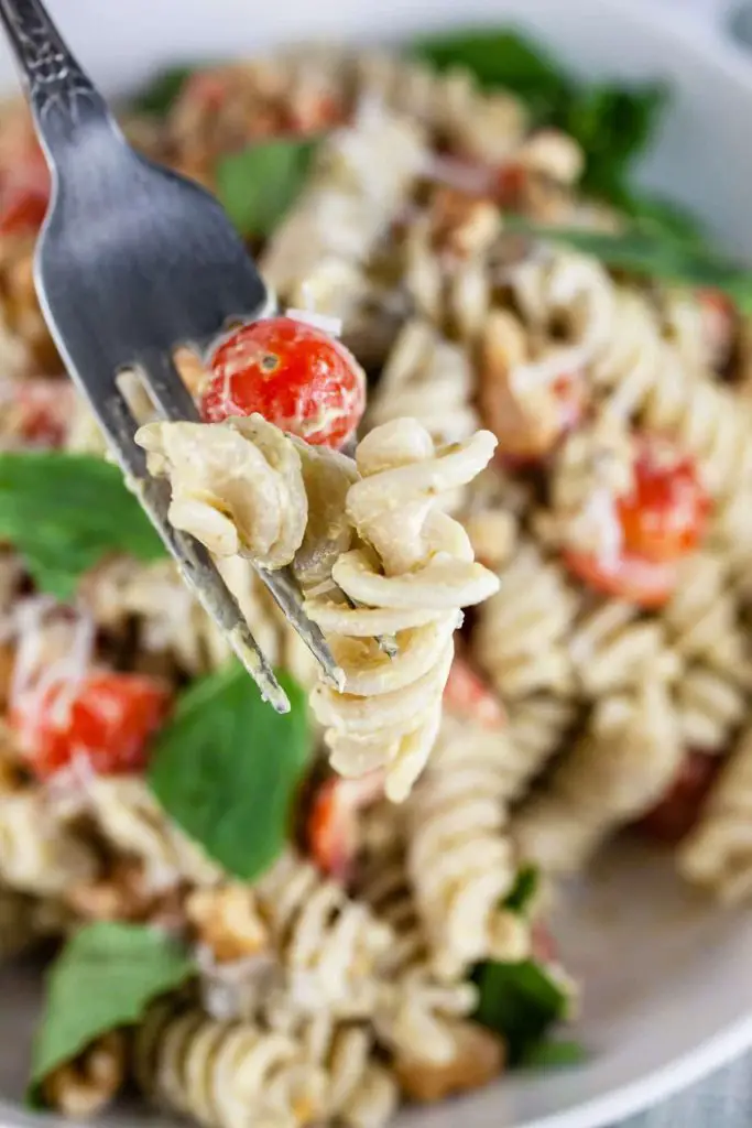 Creamy Pesto Pasta Salad redo 11